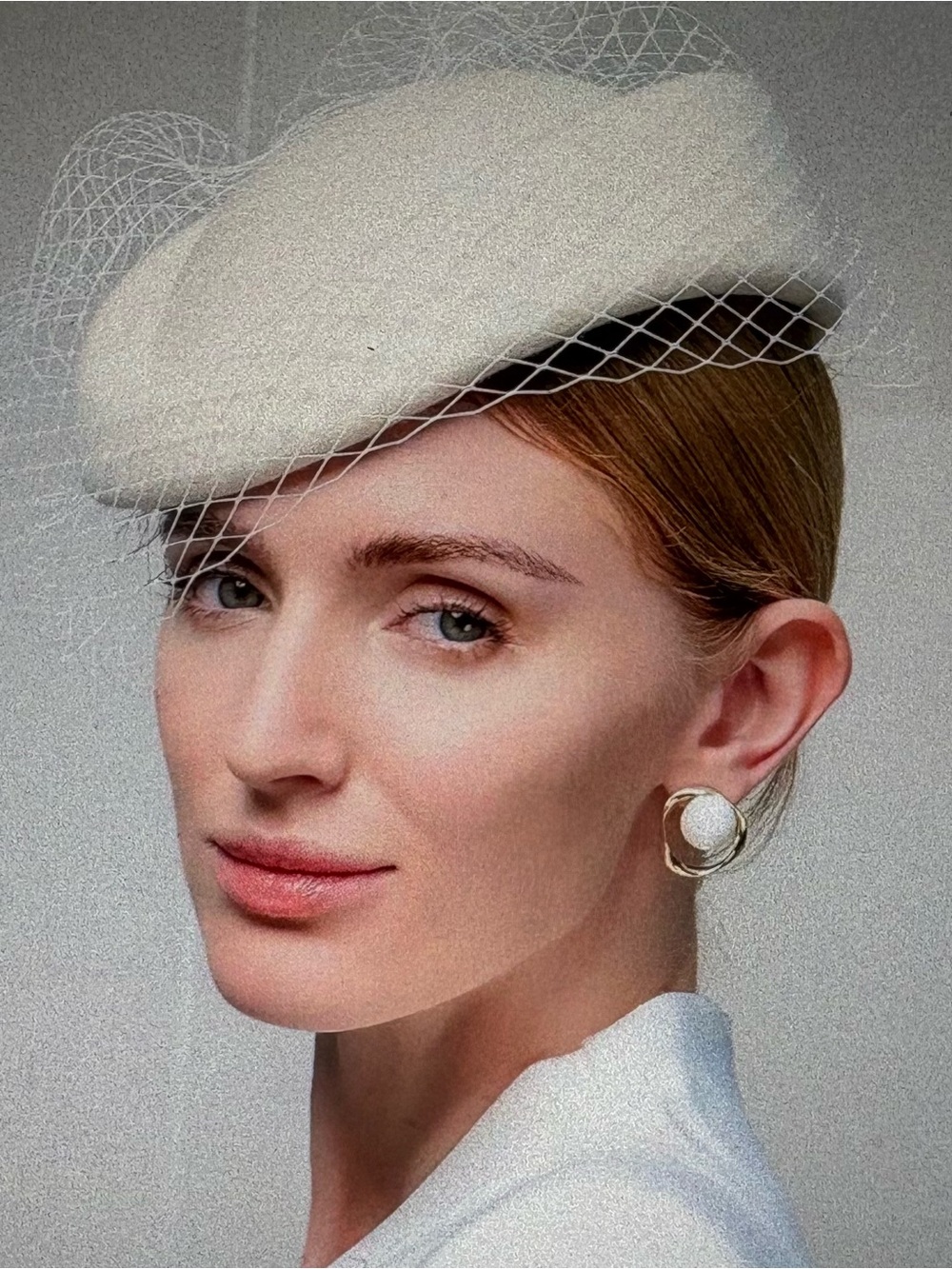 Elegant White Veiled Pillbox Hat - Women's Accessories